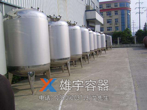 不锈钢罐安装